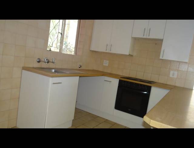 2 BEDROOM PROPERTY TO RENT IN HELDERKRUIN